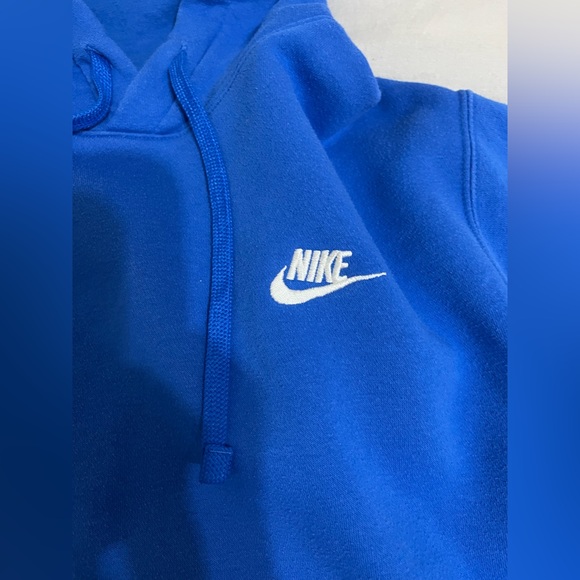 blue nike hoodie - Picture 4 of 4